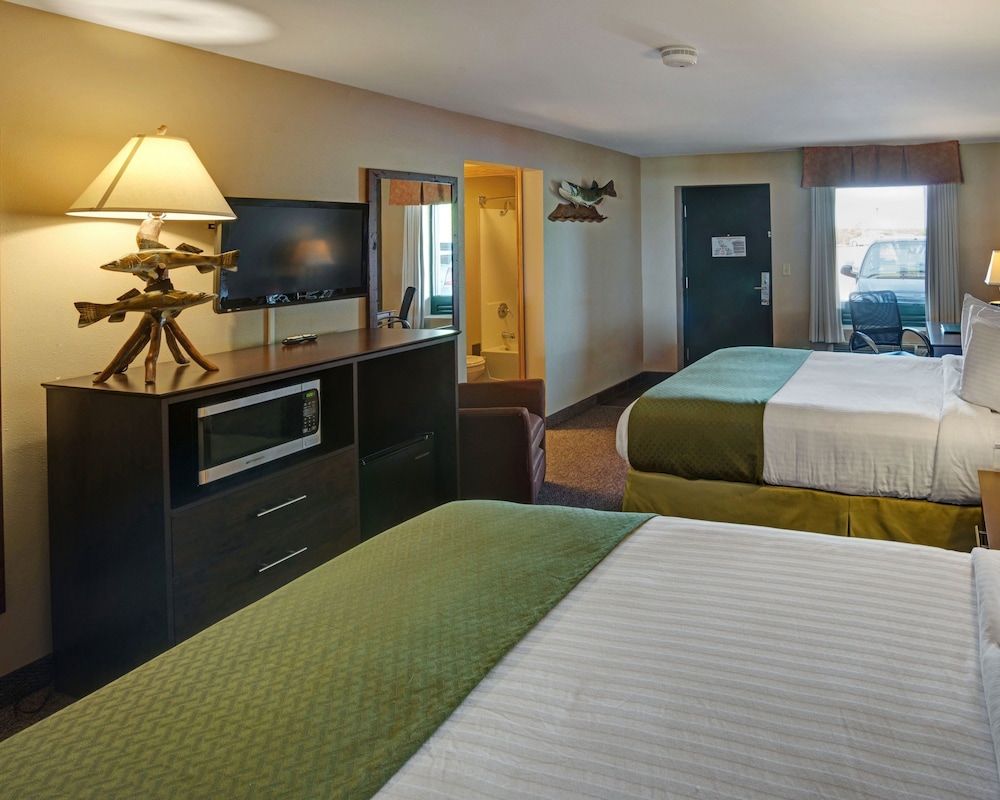 Quality Inn Ashland Lake Superior 8/49