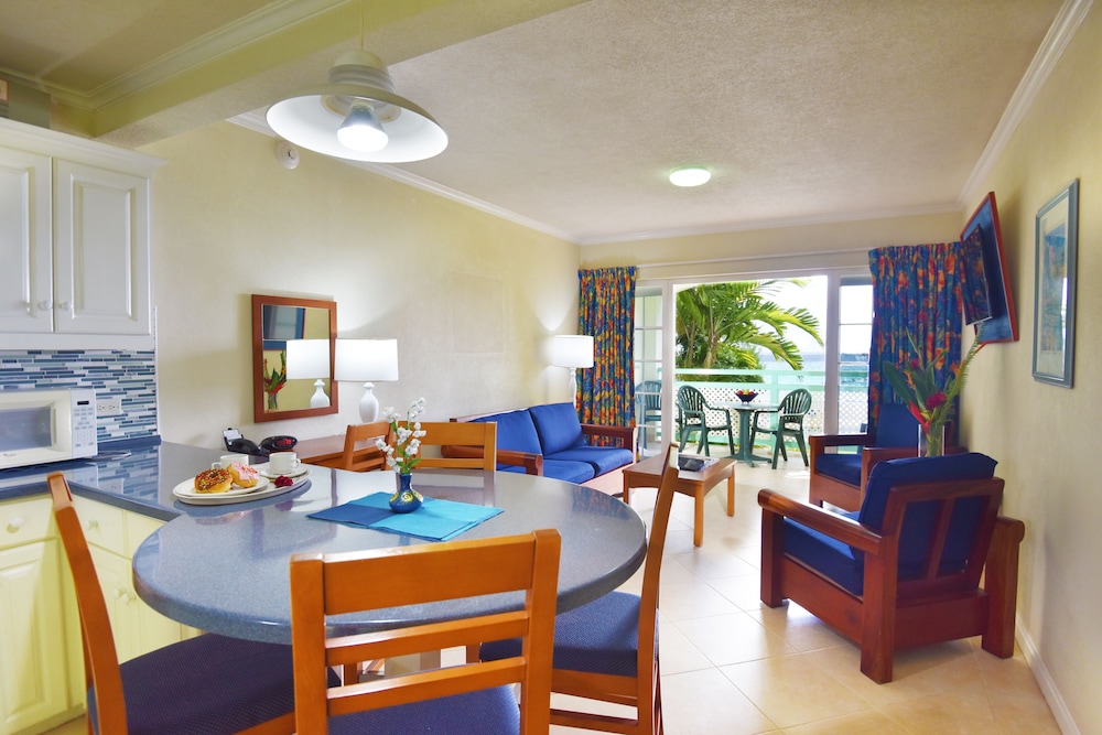 Blue Orchids Beach Hotel 36/46