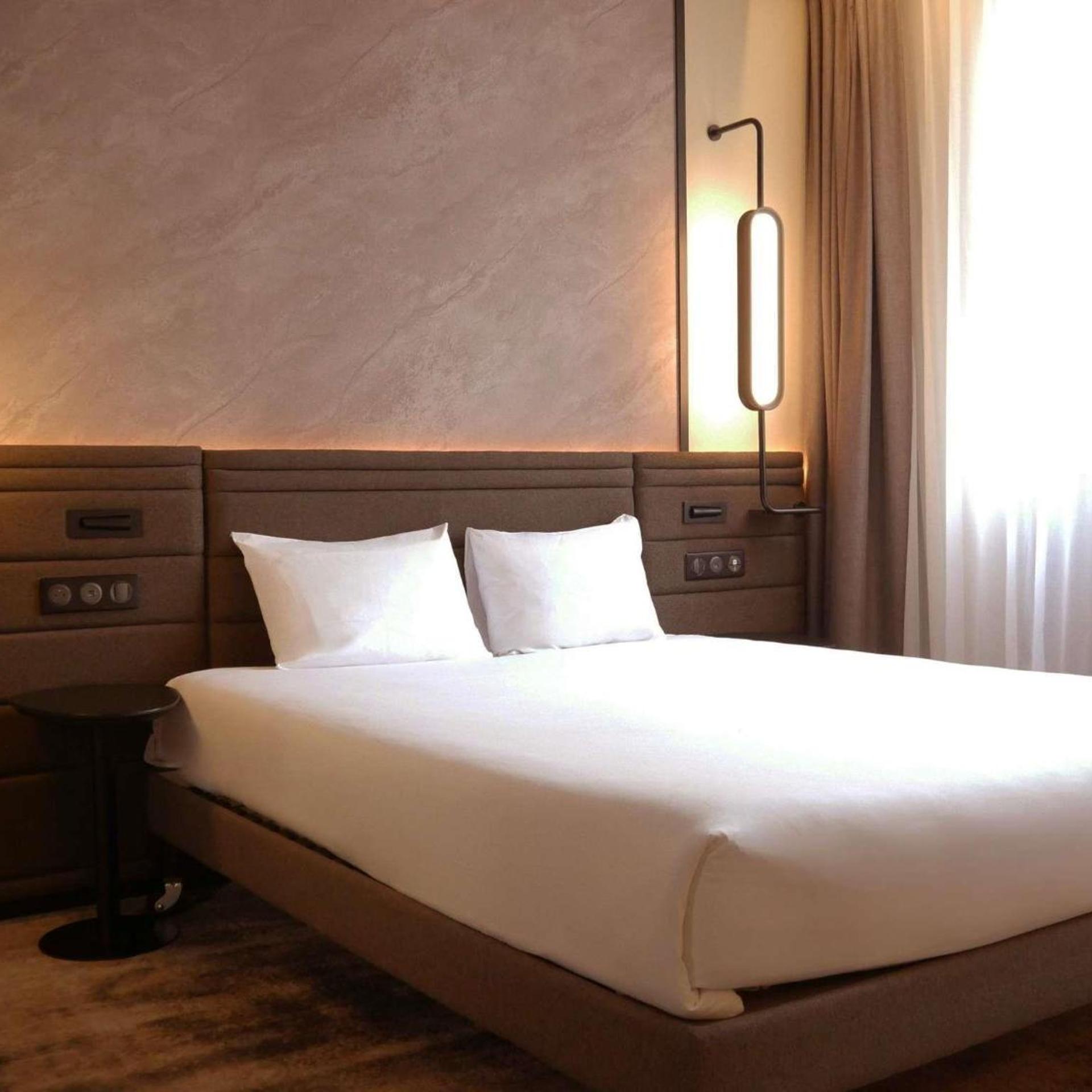 Classic, Double Bed, Courtyard View