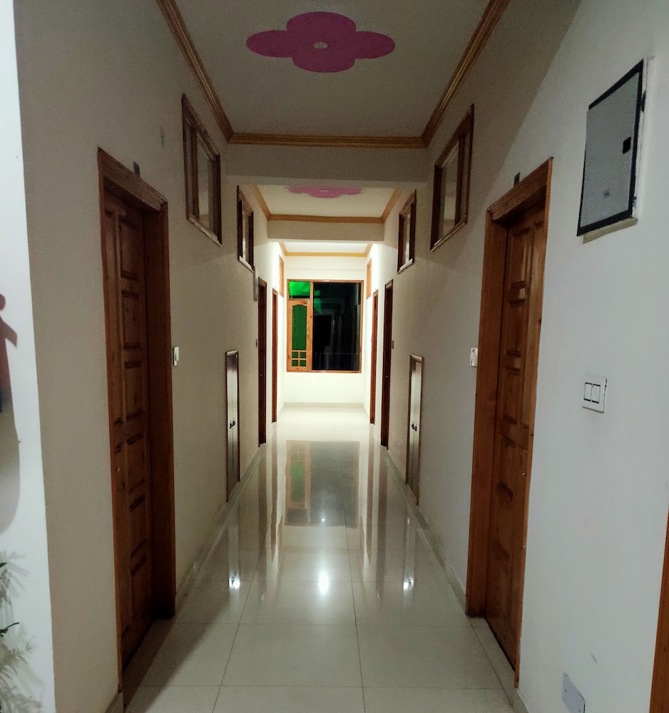 Hotel Sarla Regency 31/47