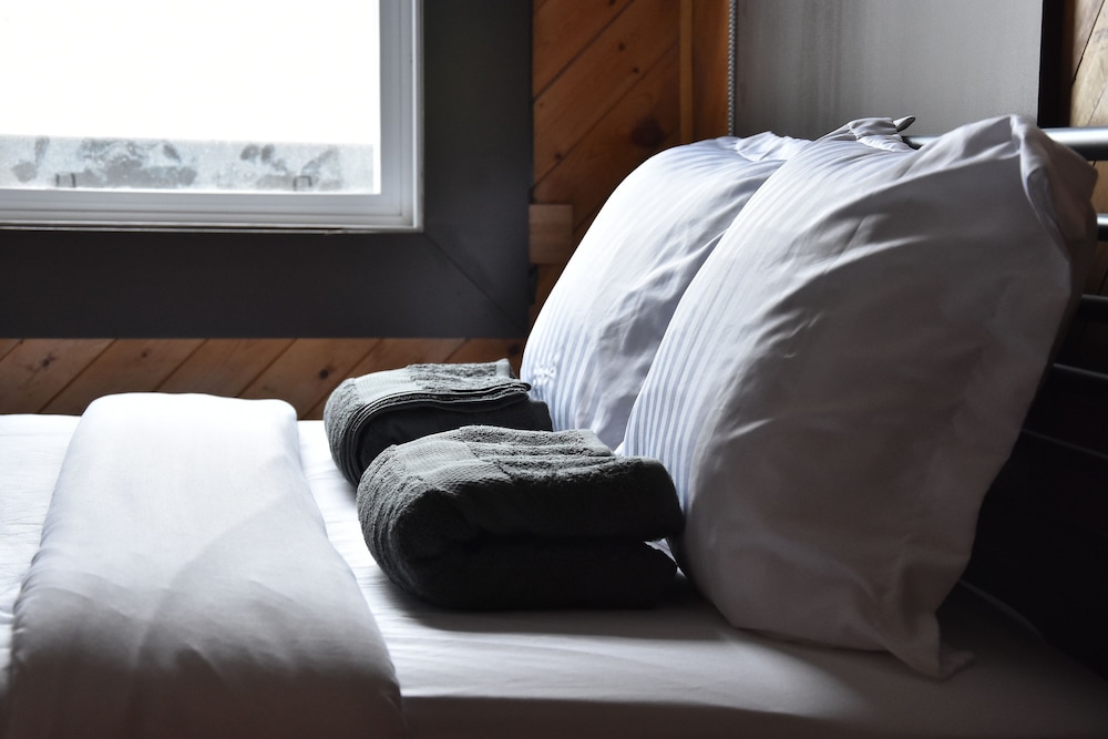 Canmore Hotel Hostel 14/38