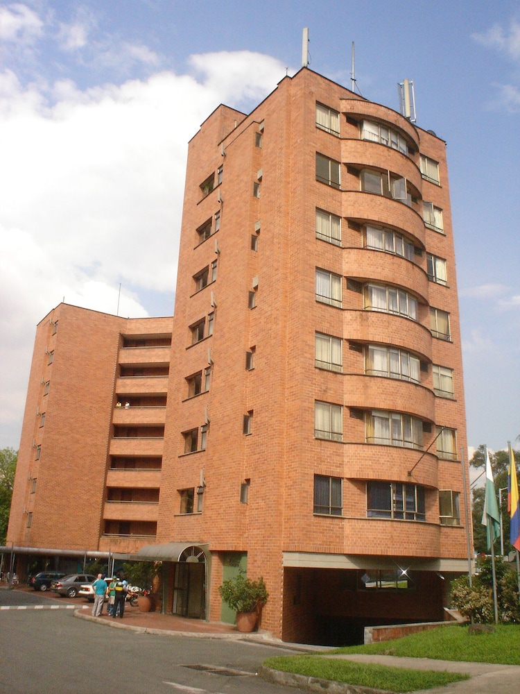 Portal del Rodeo Aparthotel in MEDELLIN