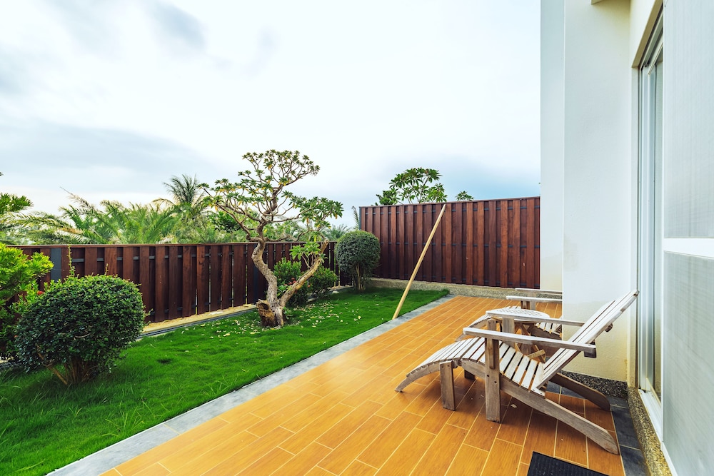Bay Forest Boutique Hotel 3/72