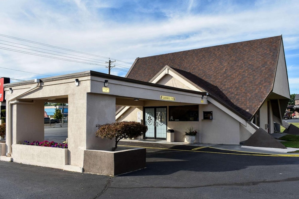Mho Hotel Bordentown 11/37