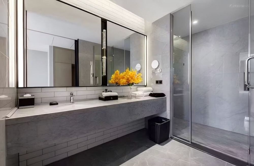 Superior, 2 Double Beds, UrCove by Hyatt Dongguan Fenggang 10/10