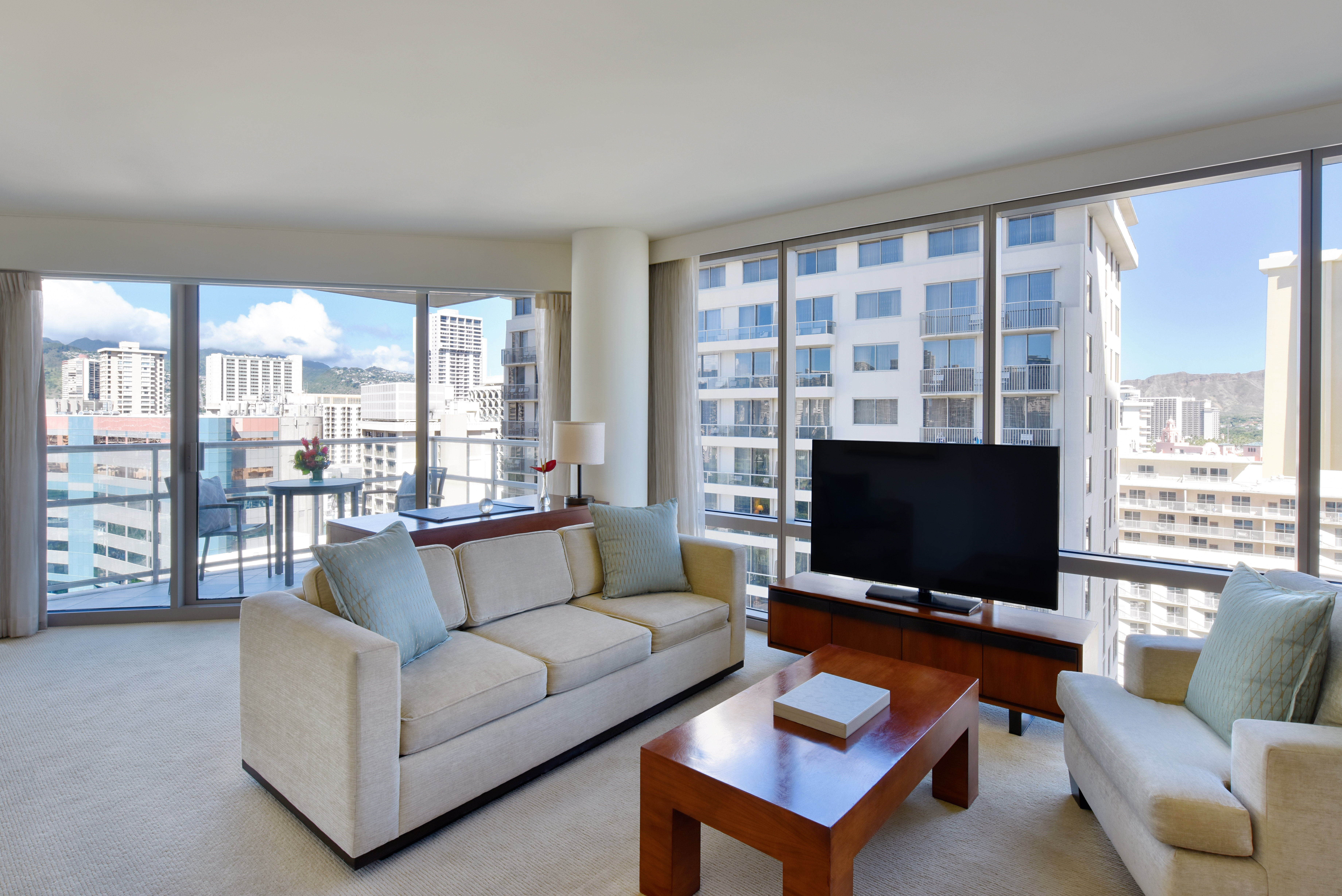 1 Bedroom, Suite, City View