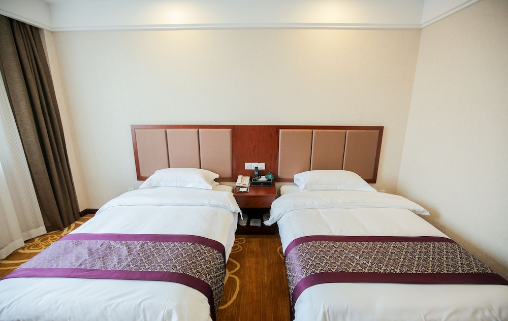 New Knight Royal Hotel Airport and International Resort 28/61