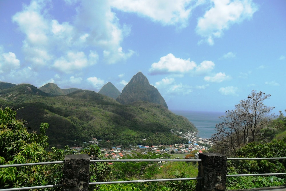La Haut Resort 36/50