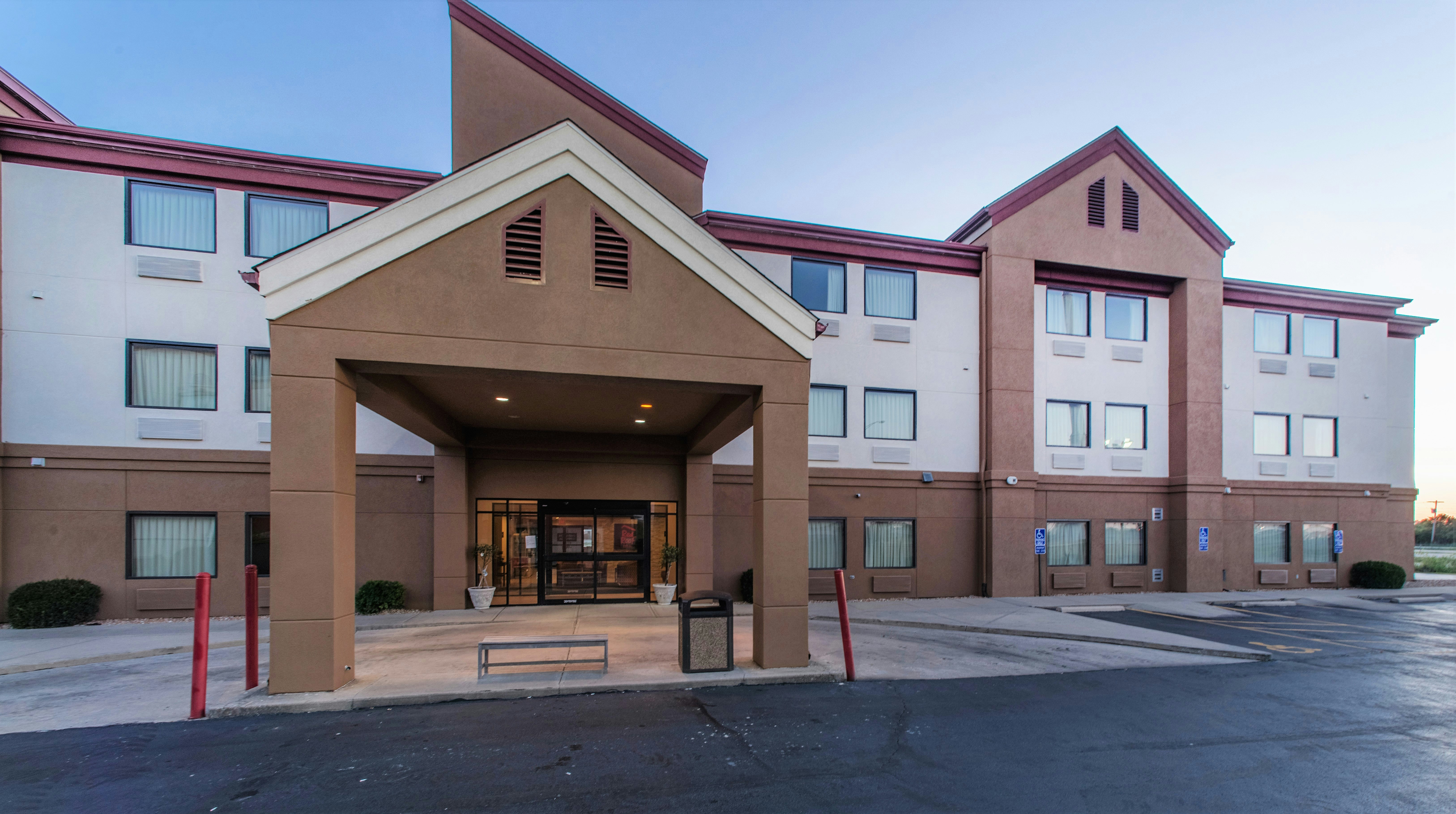 Red Roof Inn St Louis - Troy, IL 45/47