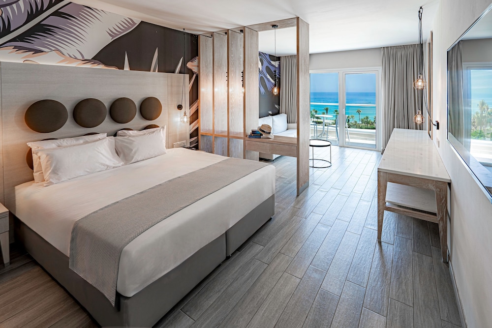 Vangelis Hotel Apartments 23/72