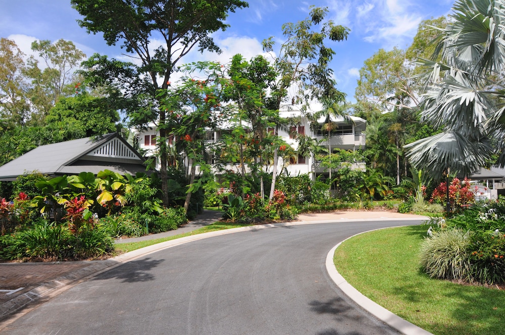 Oasis At Palm Cove 68/71