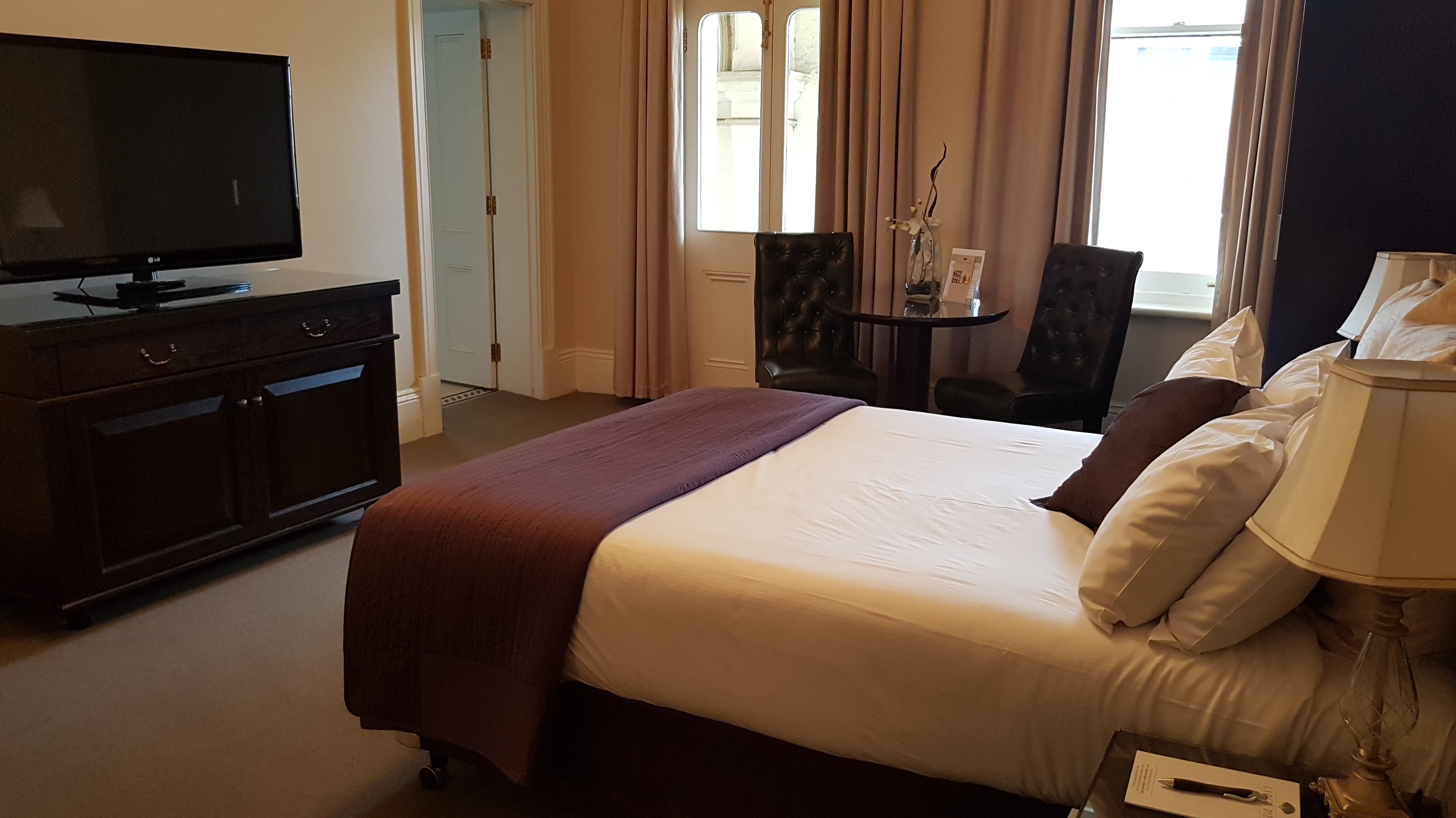 Largs Pier Hotel 5/10