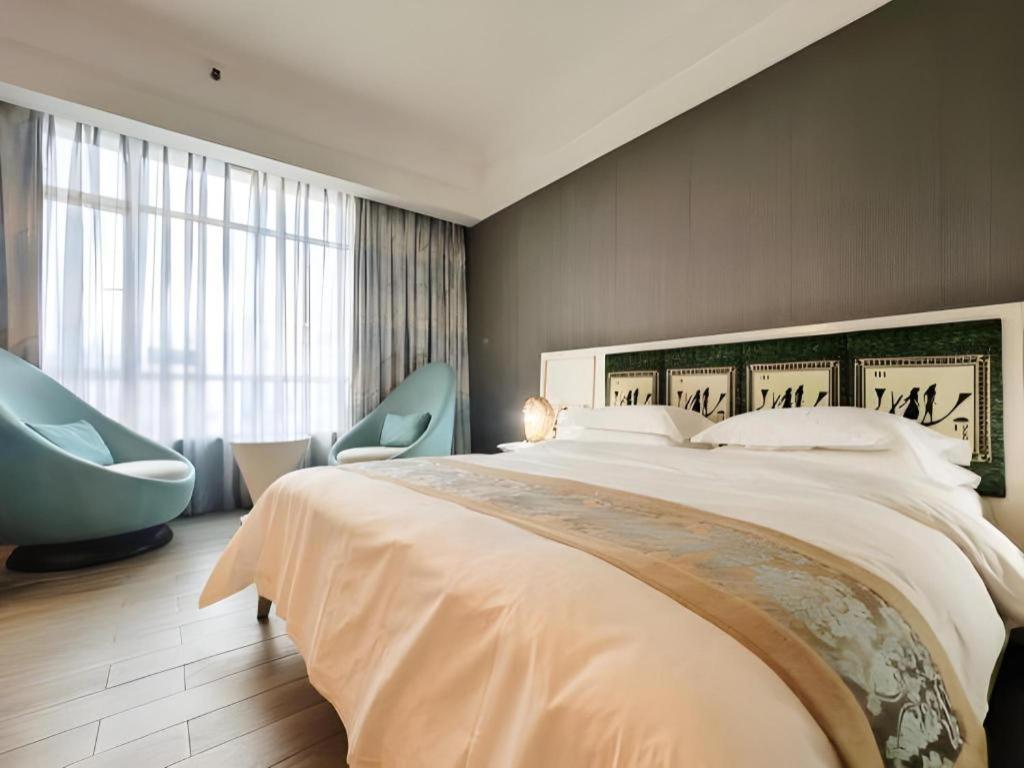 Foshan Huaxia Pearl Hotel 12/82