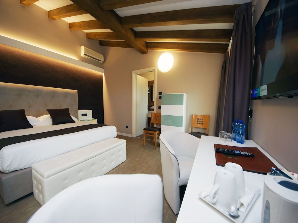 Hotel Clarin 14 By Dori 29/67