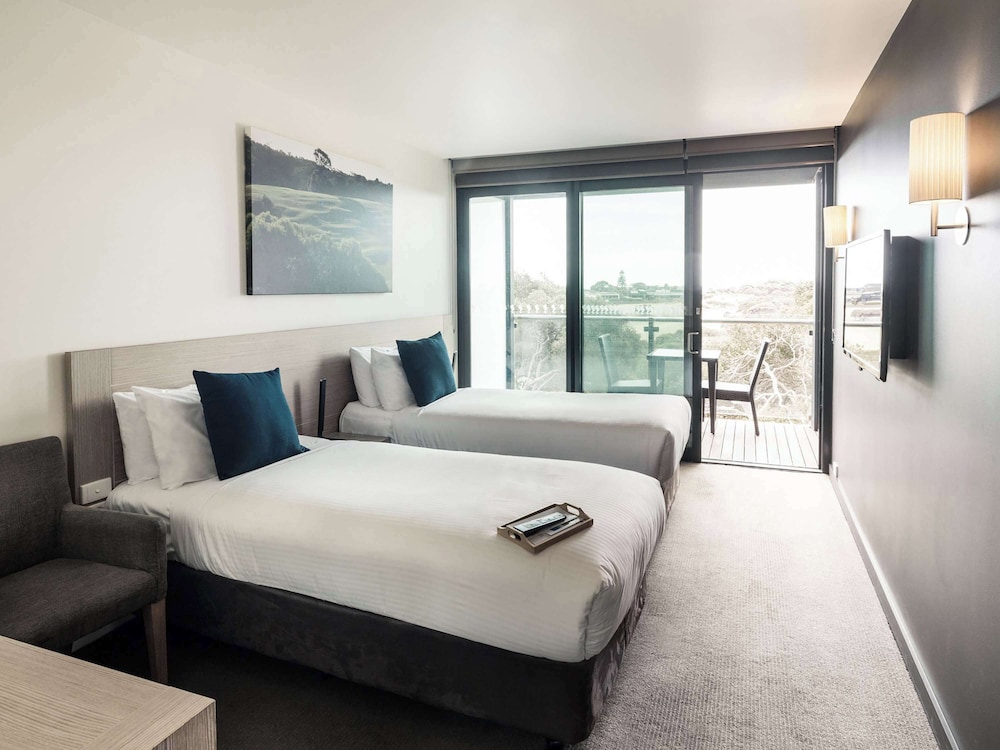 Mercure Portsea 16/67