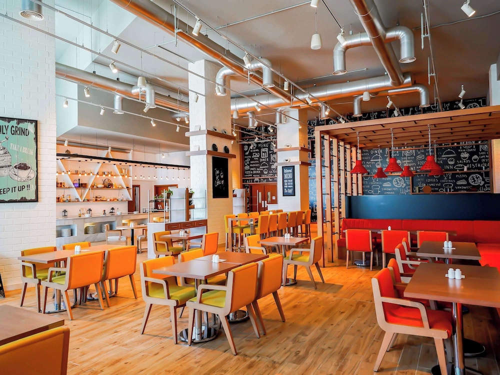 restaurant cafeteria