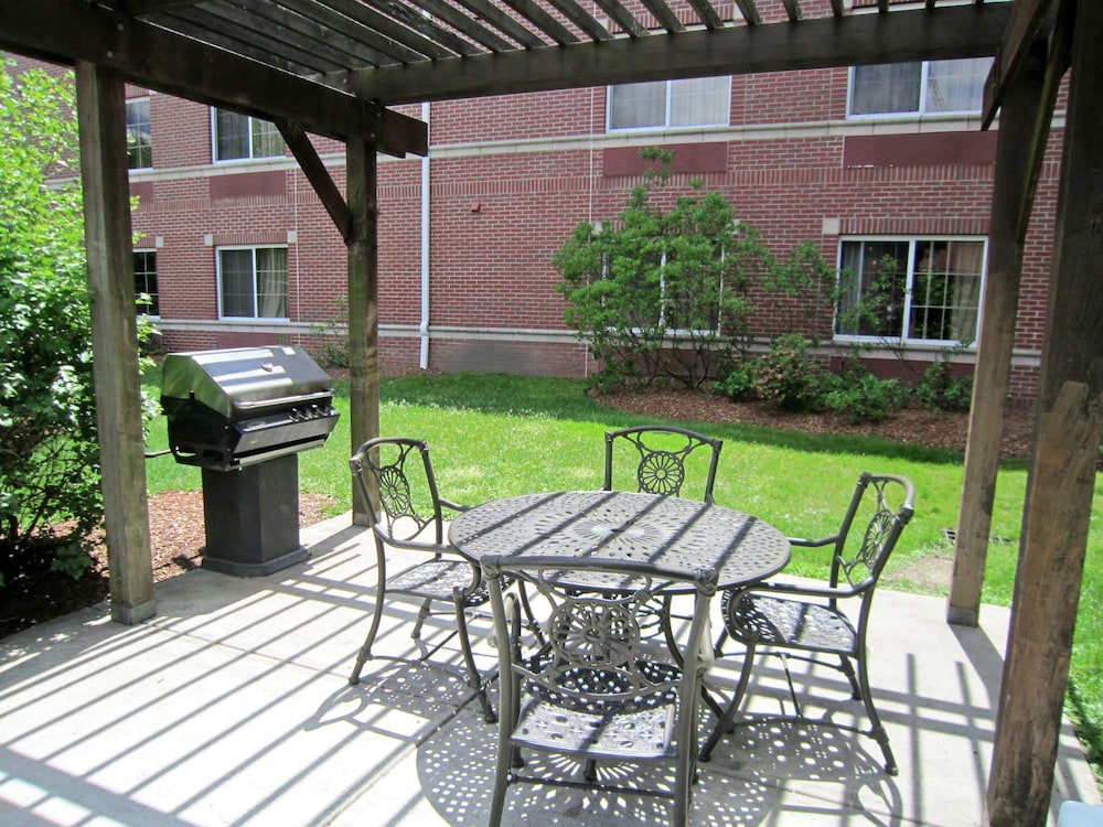 Extended Stay America Boston-Woburn 26/41