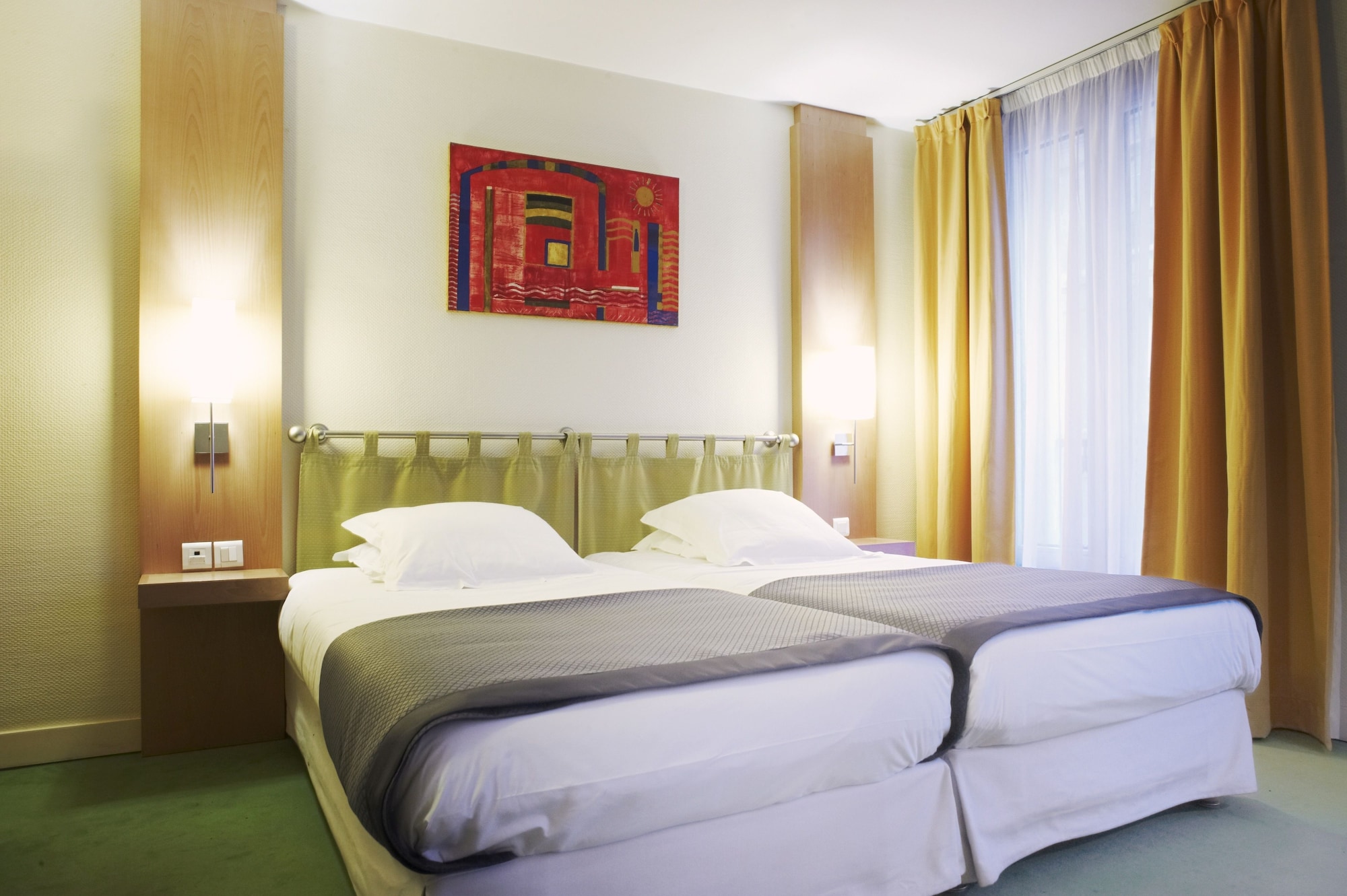 غرفة سوبيريور بسريرين منفصلين، New Hotel Opera 4/10