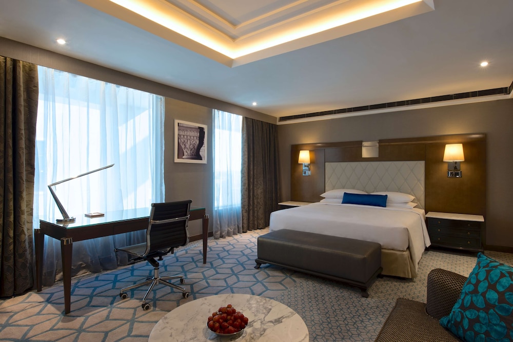 Regency, Suite, King Bed
