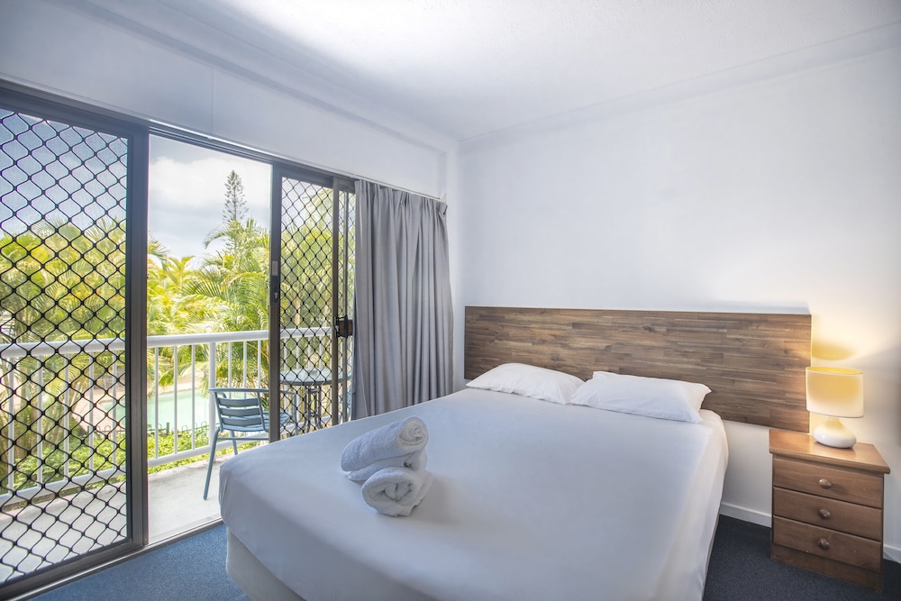 Red Star Hotel Palm Beach 24/56
