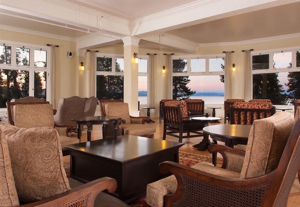 Lake Yellowstone Hotel And Cabins 22/46