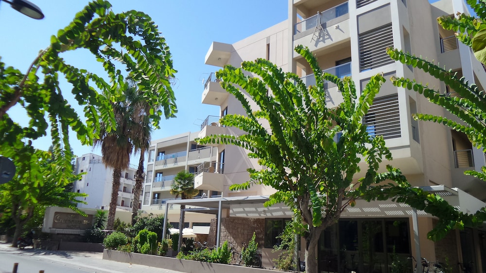Saint Constantine Hotel 9/49