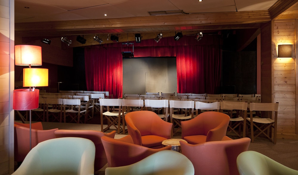 HOTEL CLUB MMV ALTITUDE ARC 2000(FORMERLY MMV HOTEL CLUB ALTITUDE) 37/50