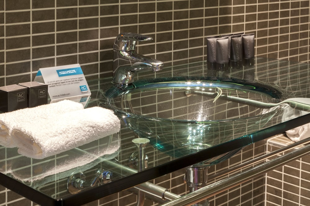 Ac Hotel Padova By Marriott 24/50