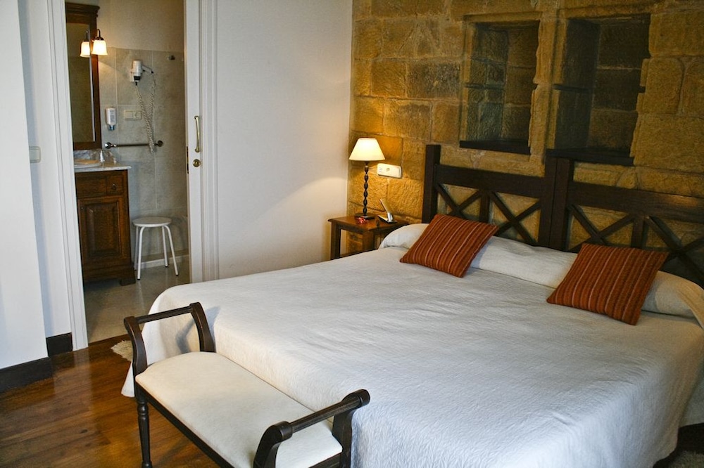 Saiaz Getaria Hotel 10/75