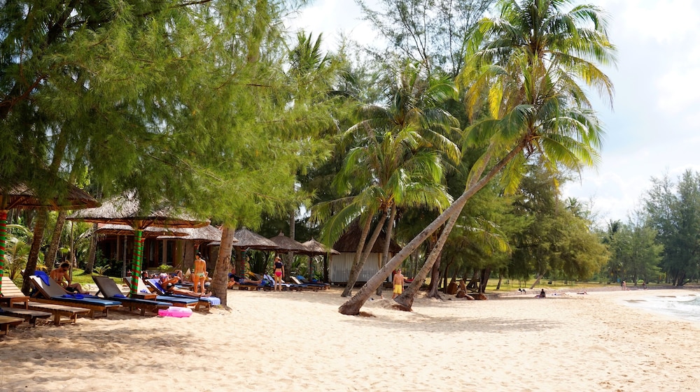 Vela Phu Quoc Resort 84/98