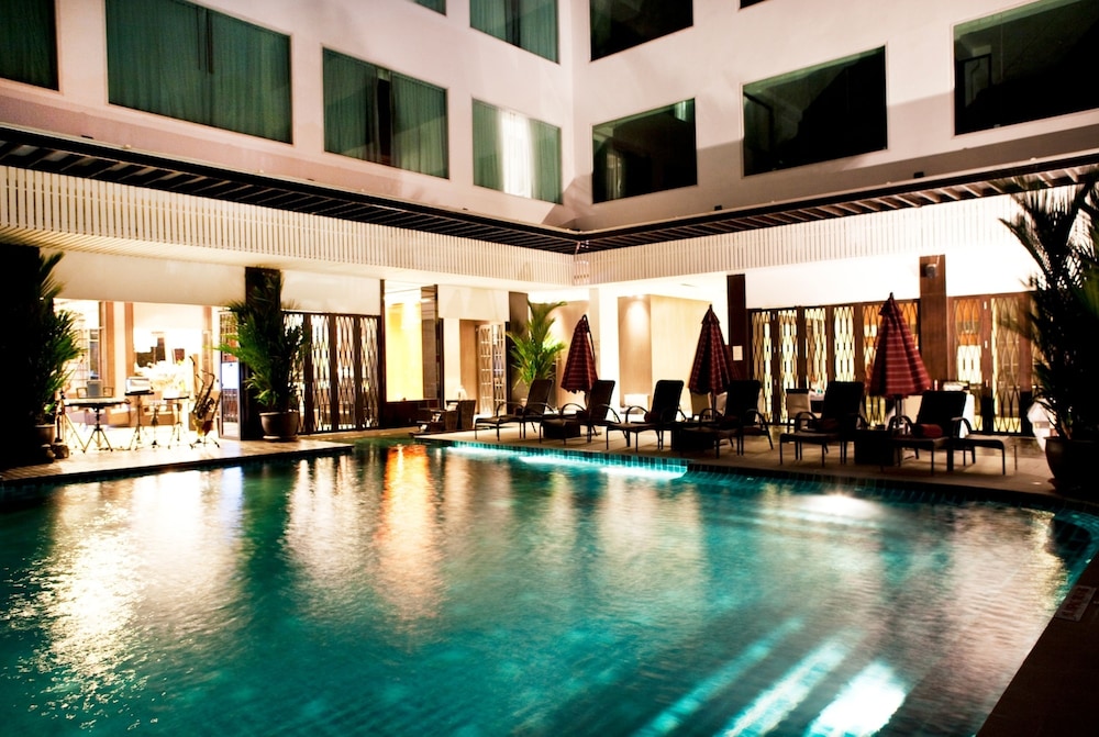 Signature Pattaya 10/70
