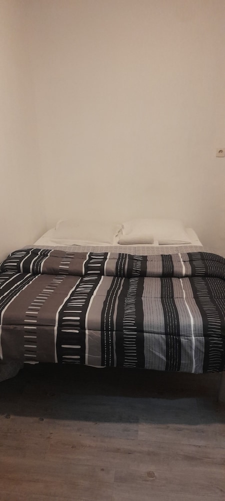 Hotel Des Andelys 15/26