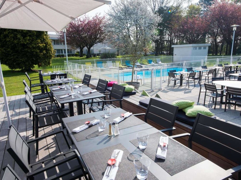 NOVOTEL LILLE AEROPORT 56/70