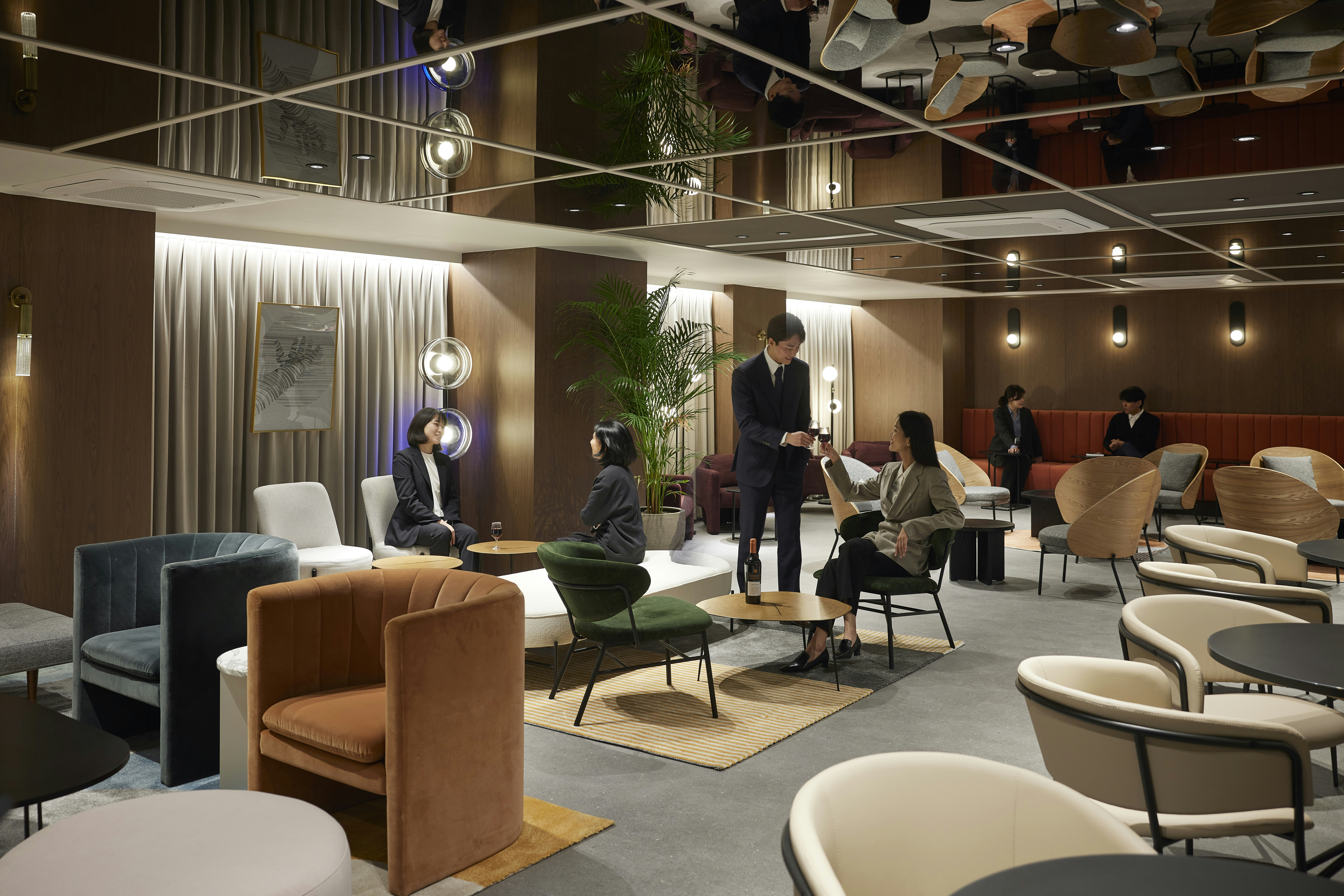 The Connoisseur Residence Hotel 34/51
