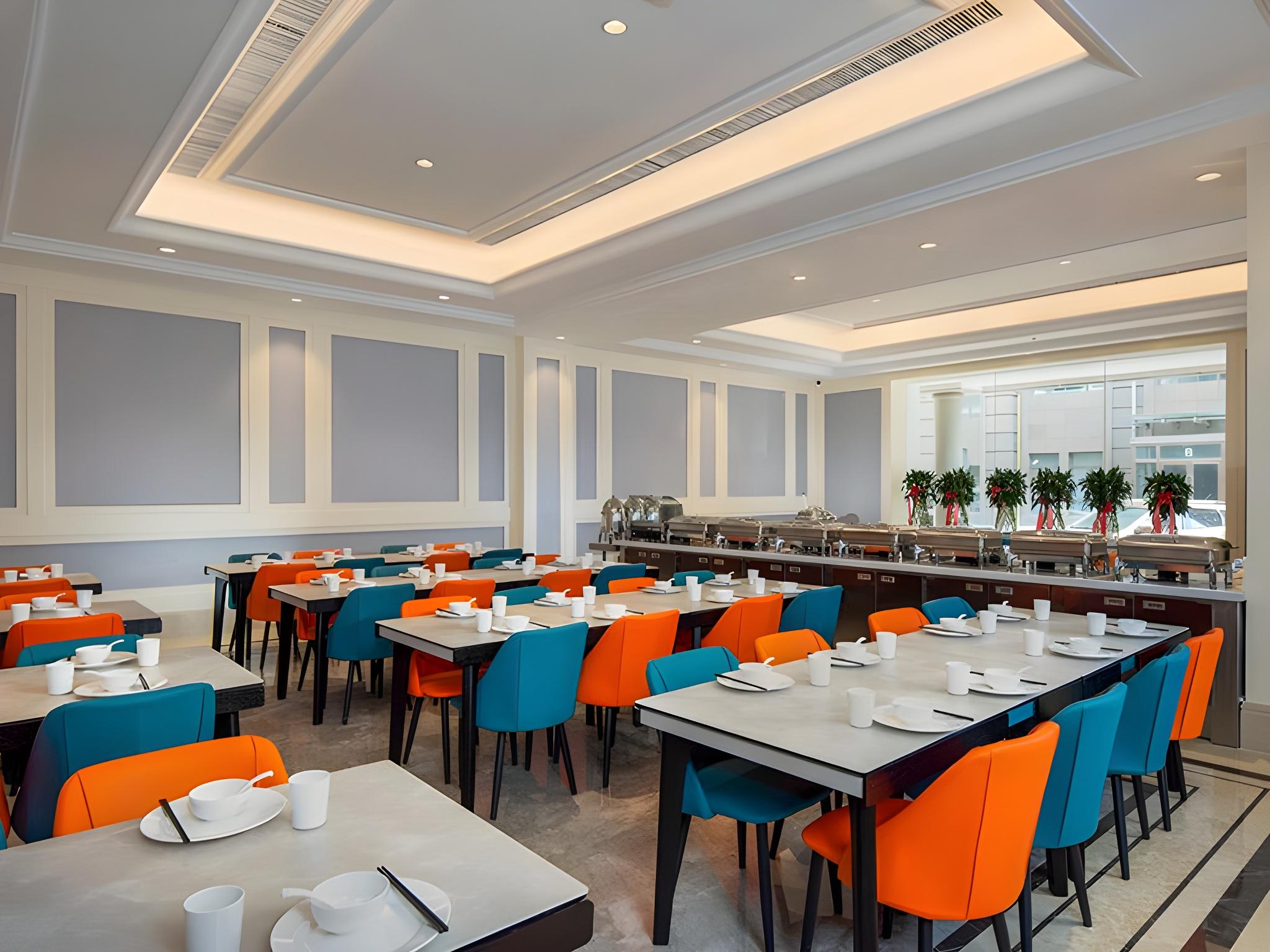 Vienna Hotel (Beijing Changping Science and Technology Park) 35/48