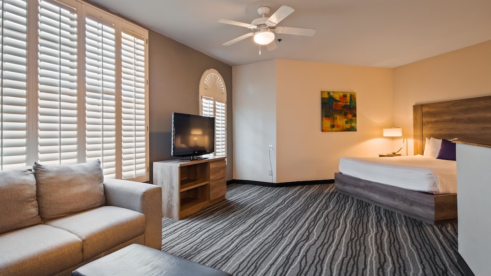 Best Western Posada Royale Hotel & Suites 9/50
