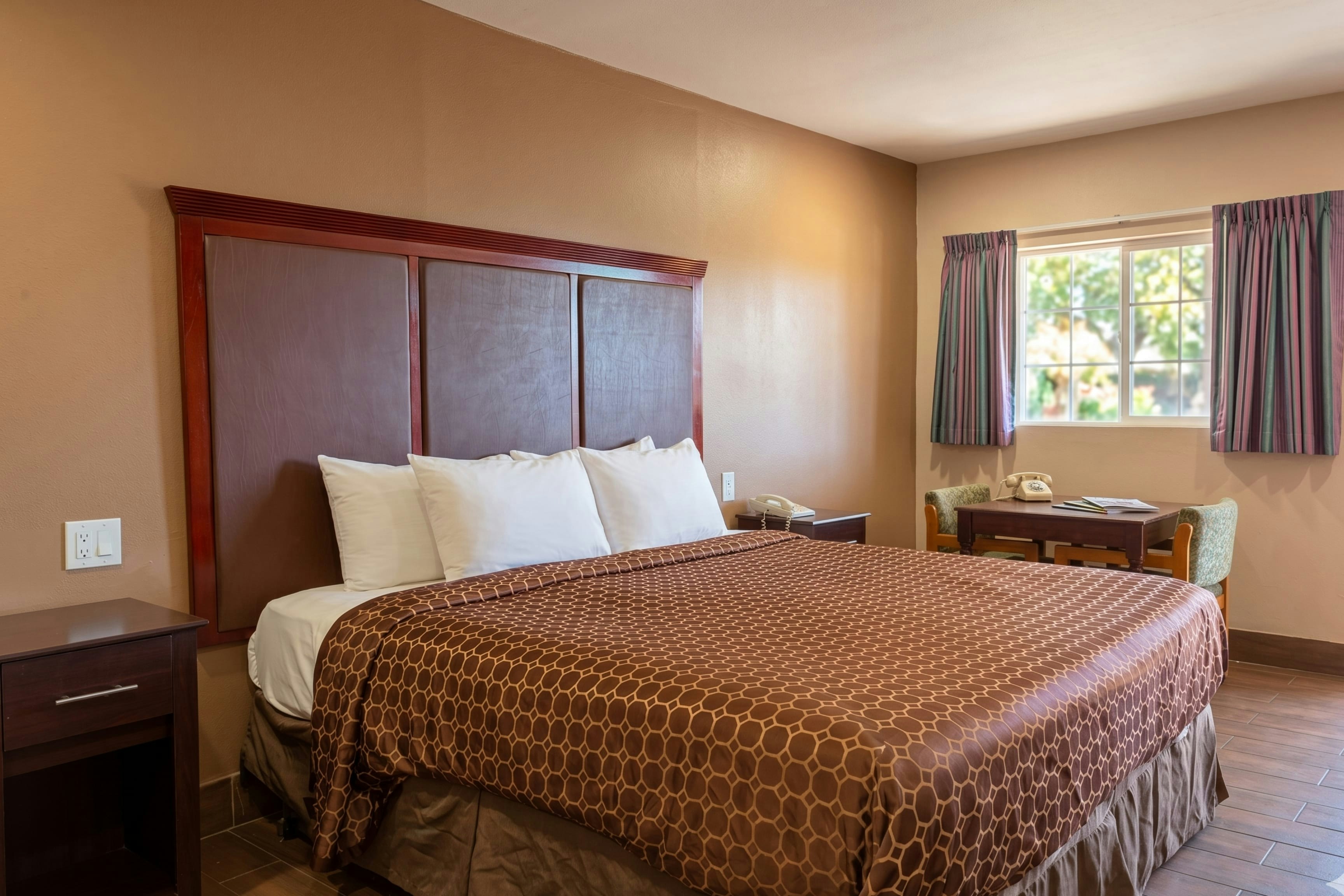 Economy Inn Longview, TX 5/10