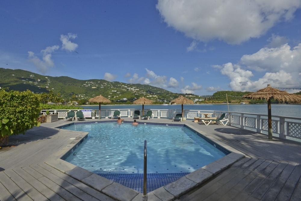 Lindbergh Bay Hotel And Villas 39/68