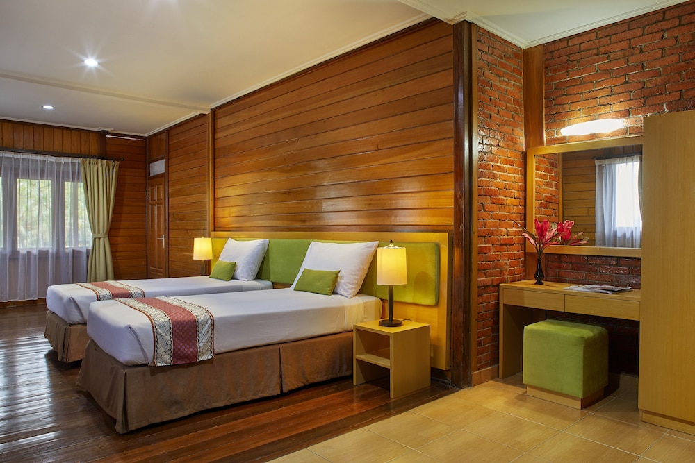 Jambuluwuk Convention Hall And Resort Puncak 12/56