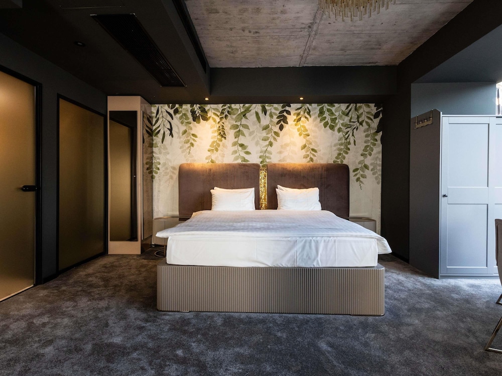 Executive, Suite, Double Bed, Sofa