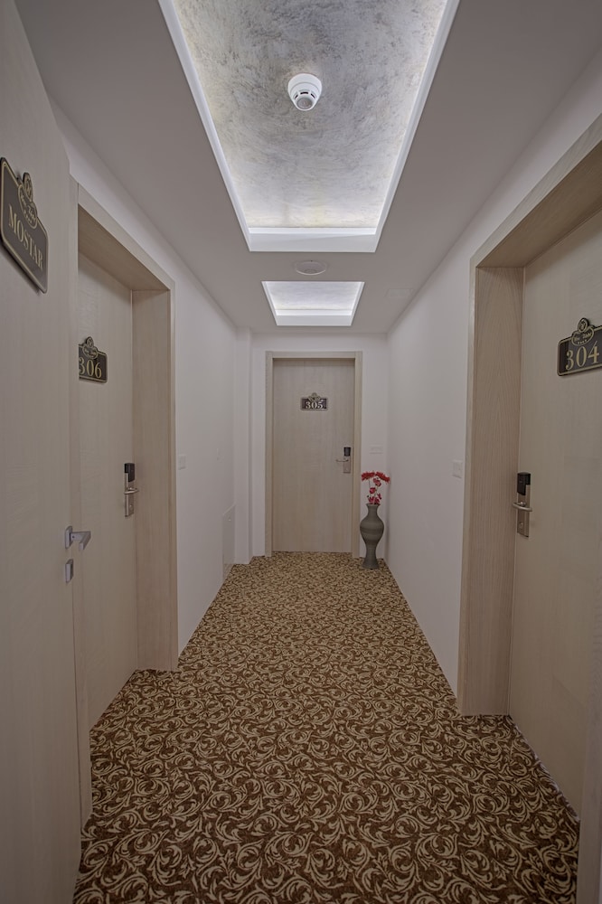 New Hotel 29/40