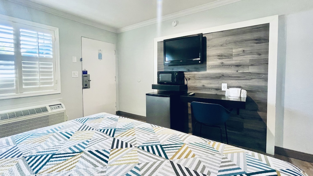 Motel6 Pico Rivera, CA - Los Angeles 50/60