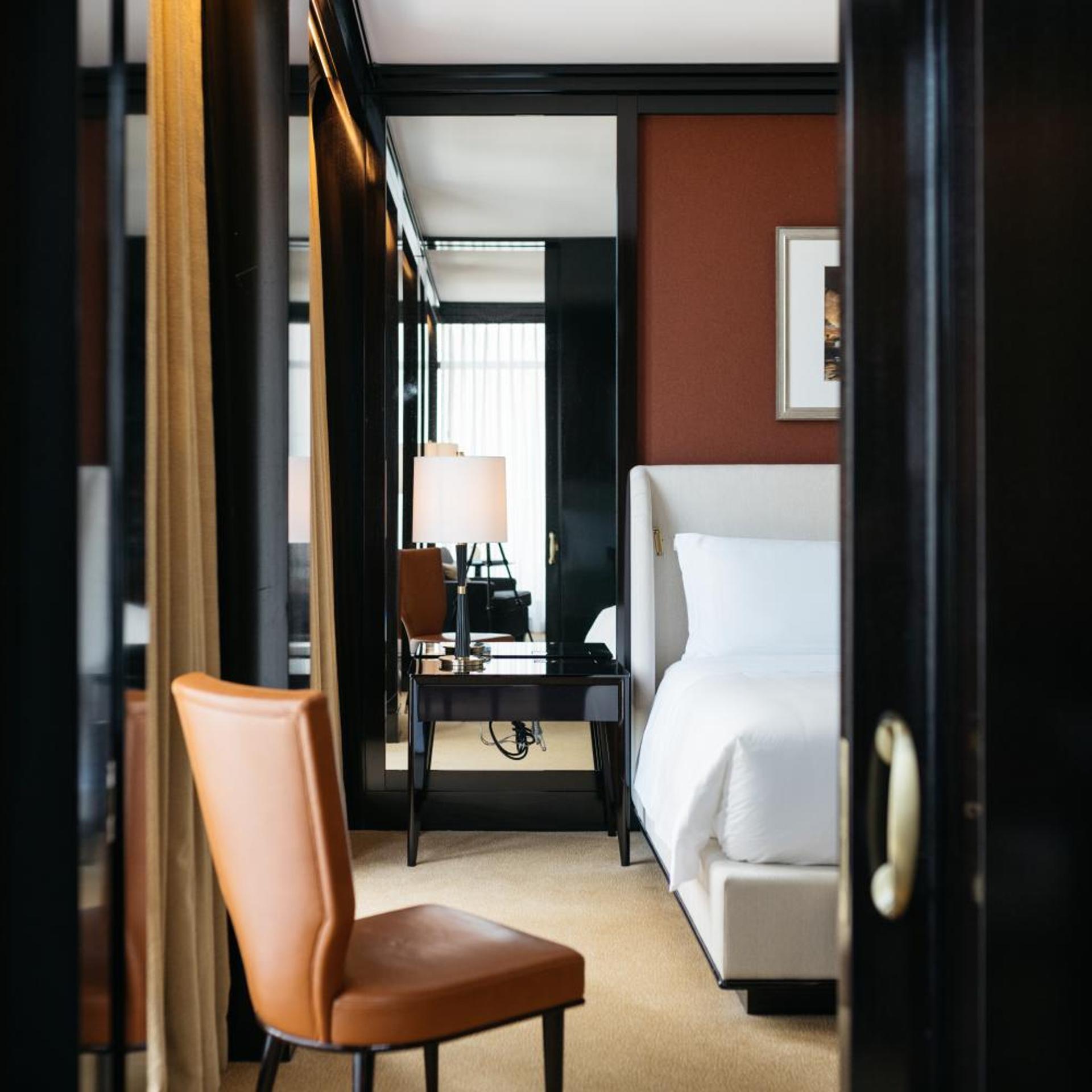 Suite, Corner, Accessible