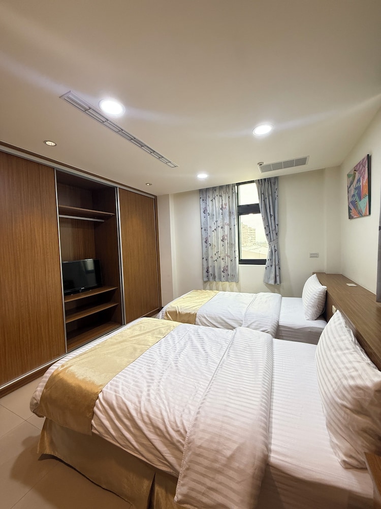 Frank's Hostel 15/50