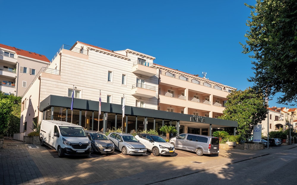 Hotel Ivka 43/50