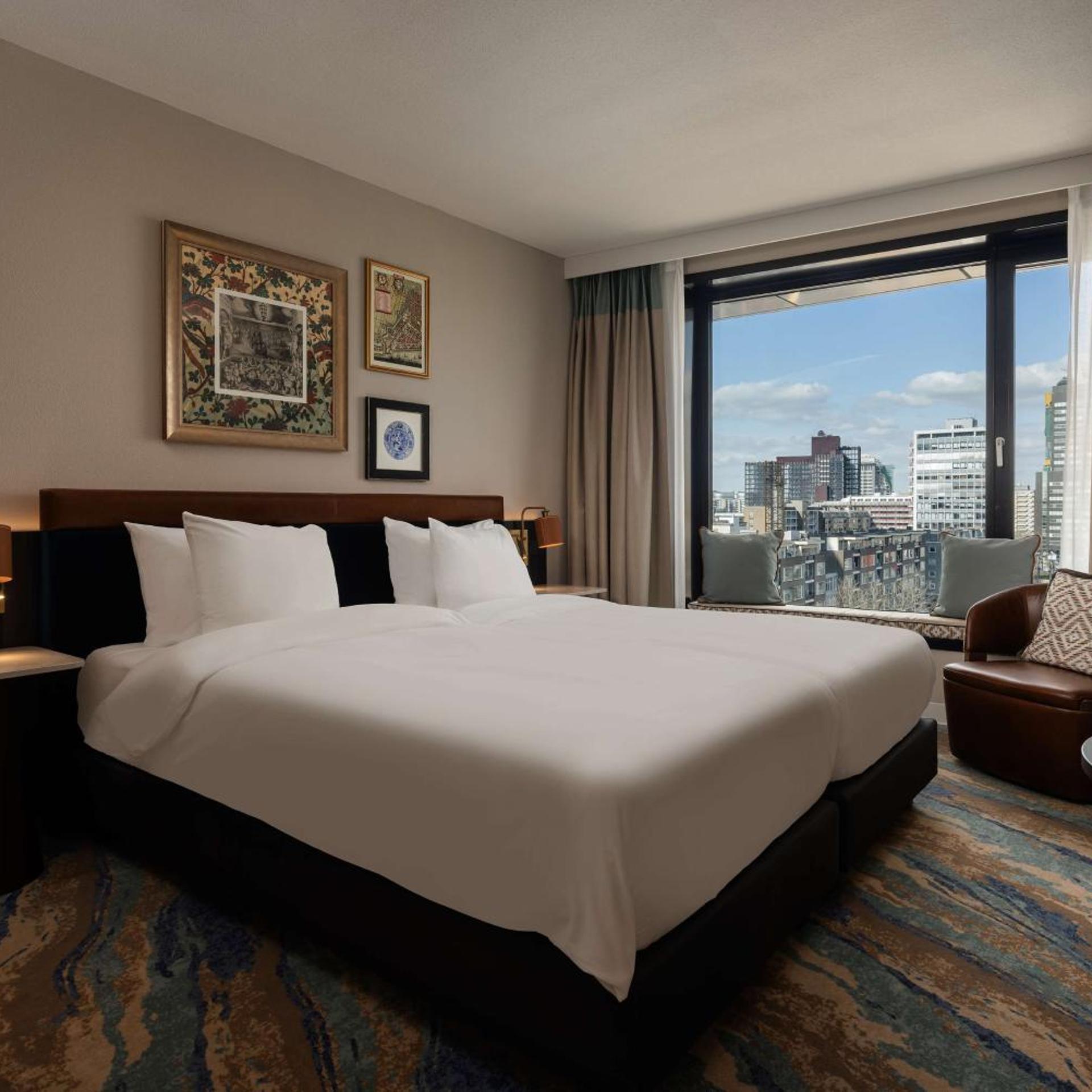SUPERIOR, TWIN BEDS