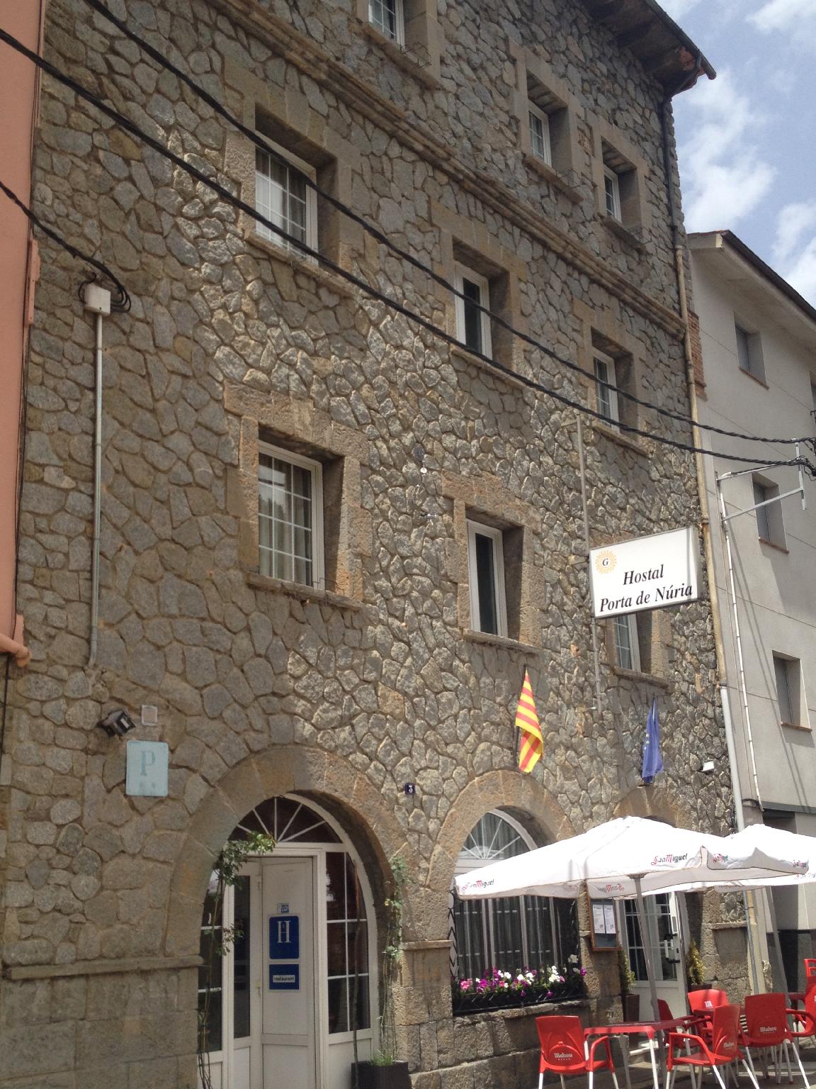 Hostal Porta De Nuria 1/23