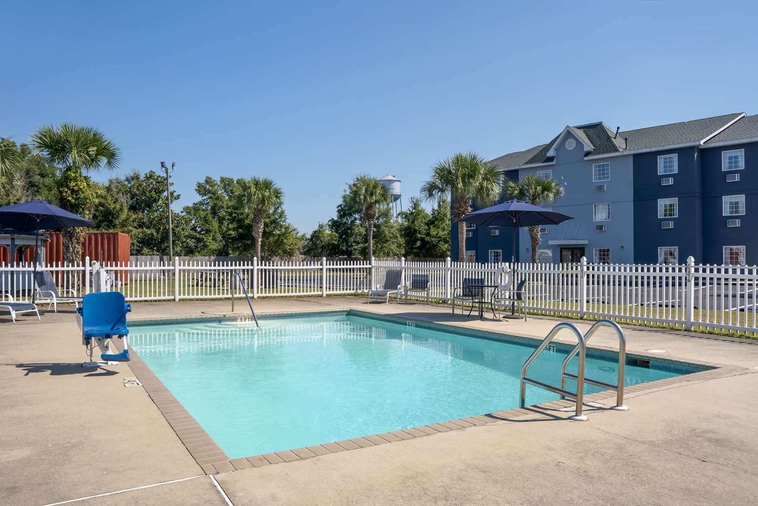 Comfort Inn Pensacola Near NAS Corry Station 32/60