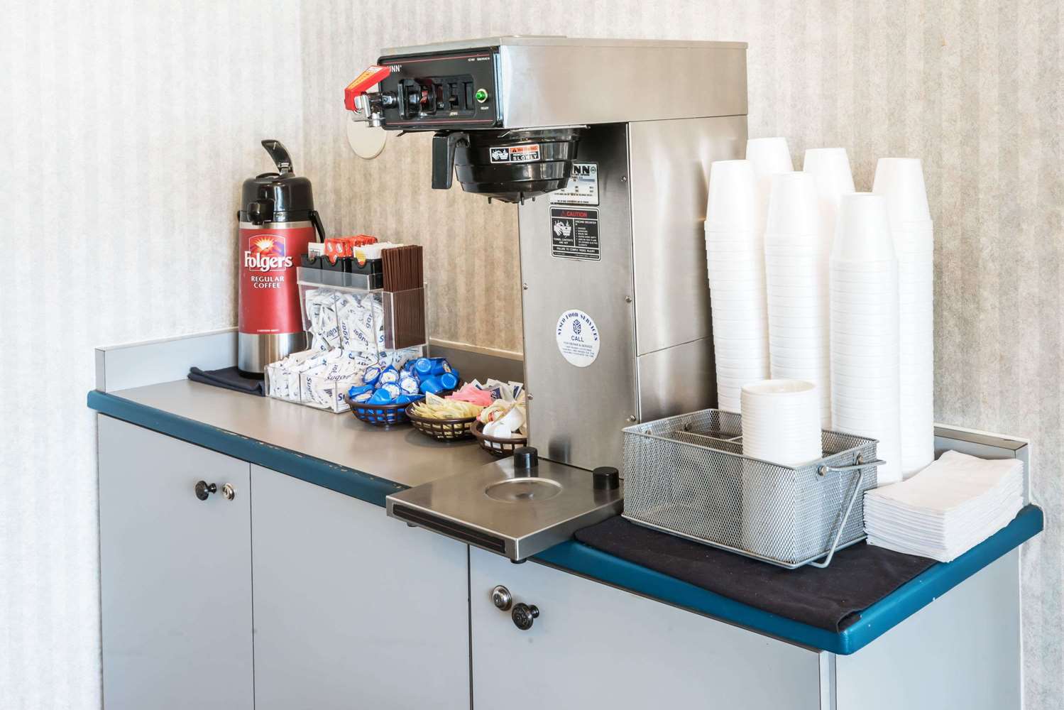 Days Inn by Wyndham Henrietta/Rochester Area 6/14