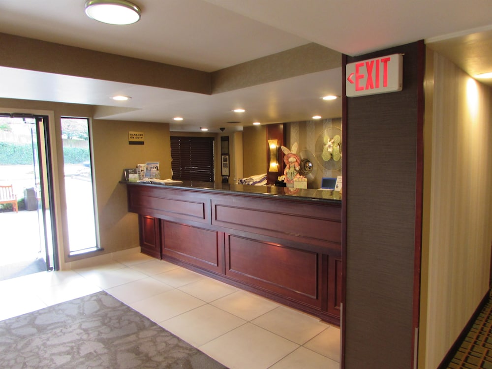 Best Western Alderwood 10/48